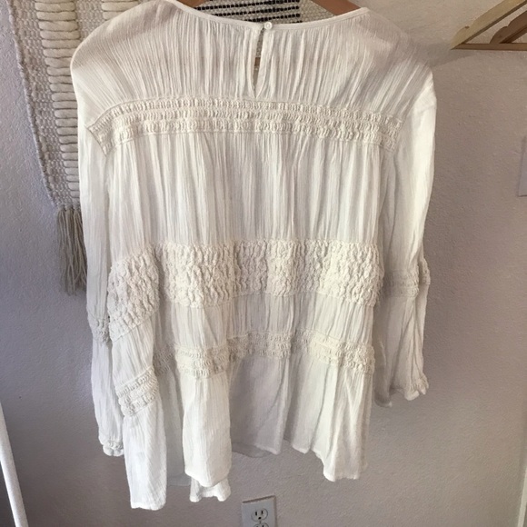 Hinge • Creamy White Embroidered Blouse - Picture 8 of 10